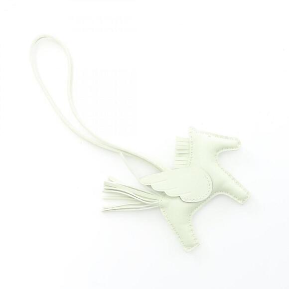 HERMES Green Leather Charm - Picture 2 of 6